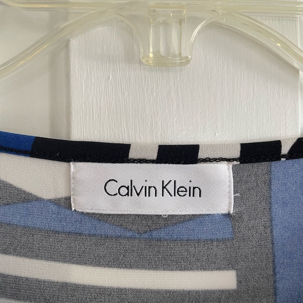 Calvin Klein Black and Blue Geometric Tank Top Size S. - Picture 7 of 7